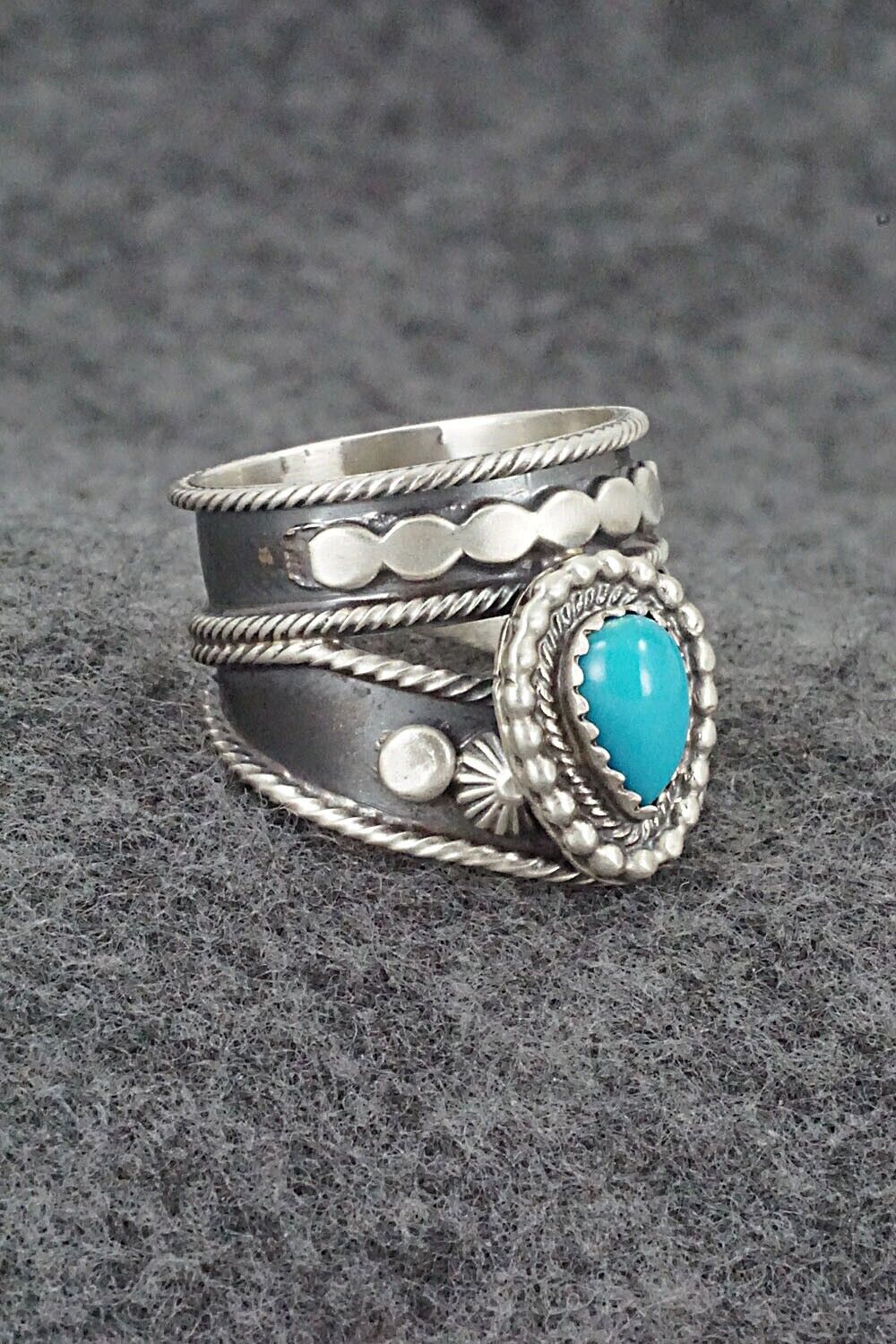 Turquoise & Sterling Silver Ring - Tom Lewis - Size 9.5