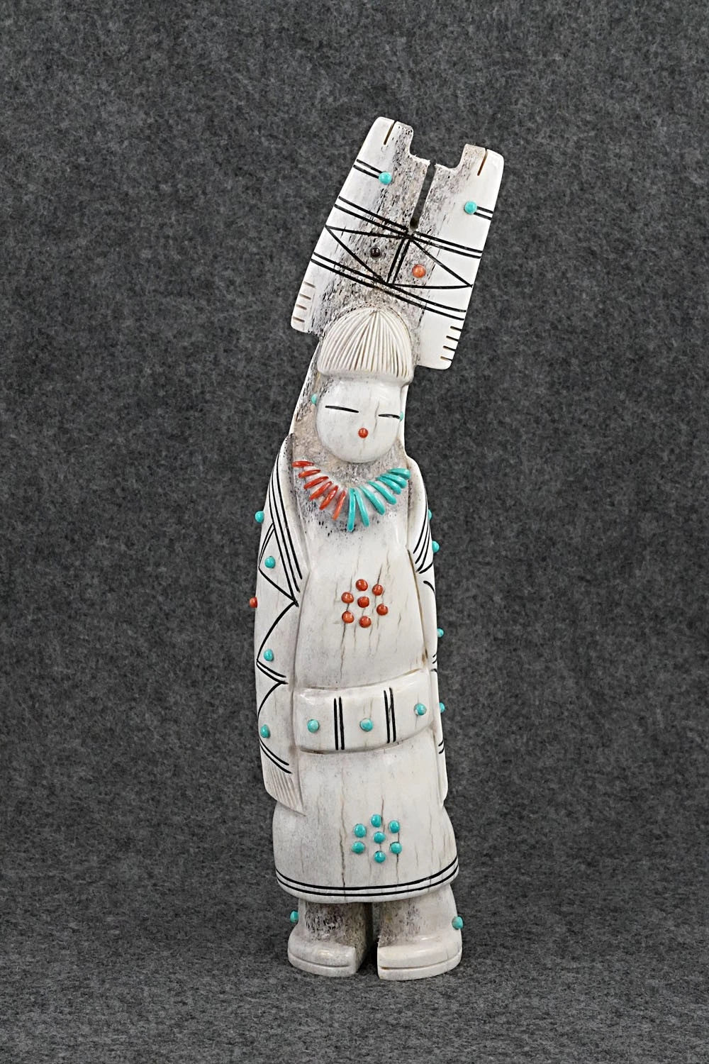 Corn Maiden Zuni Fetish Carving - Claudia Peina