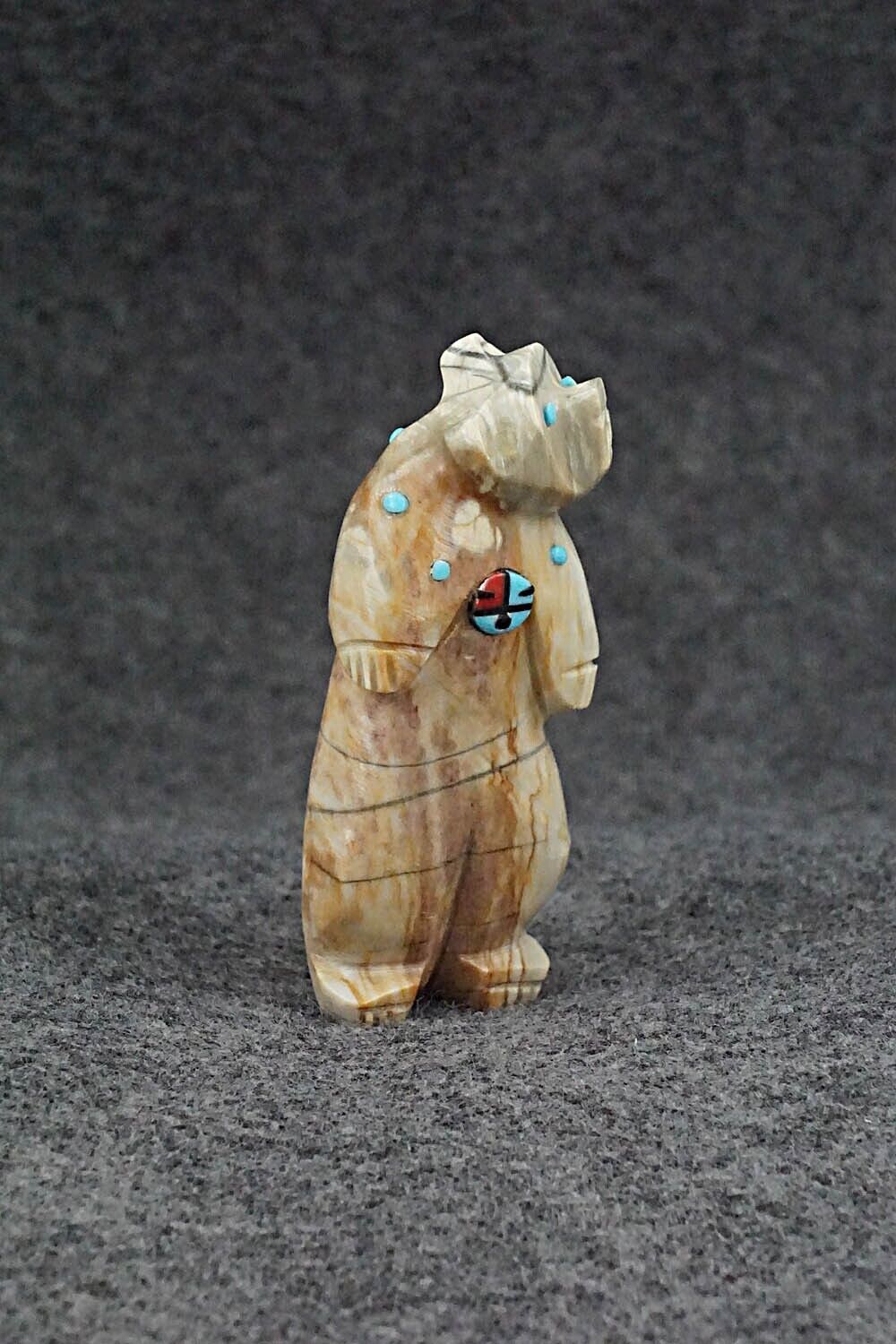 Bear Zuni Fetish Carving - Danette Laate