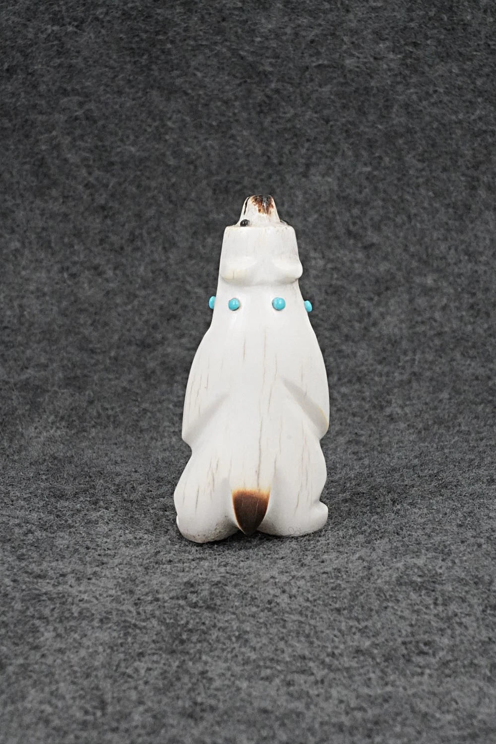 Bear Zuni Fetish Carving - Claudia Peina