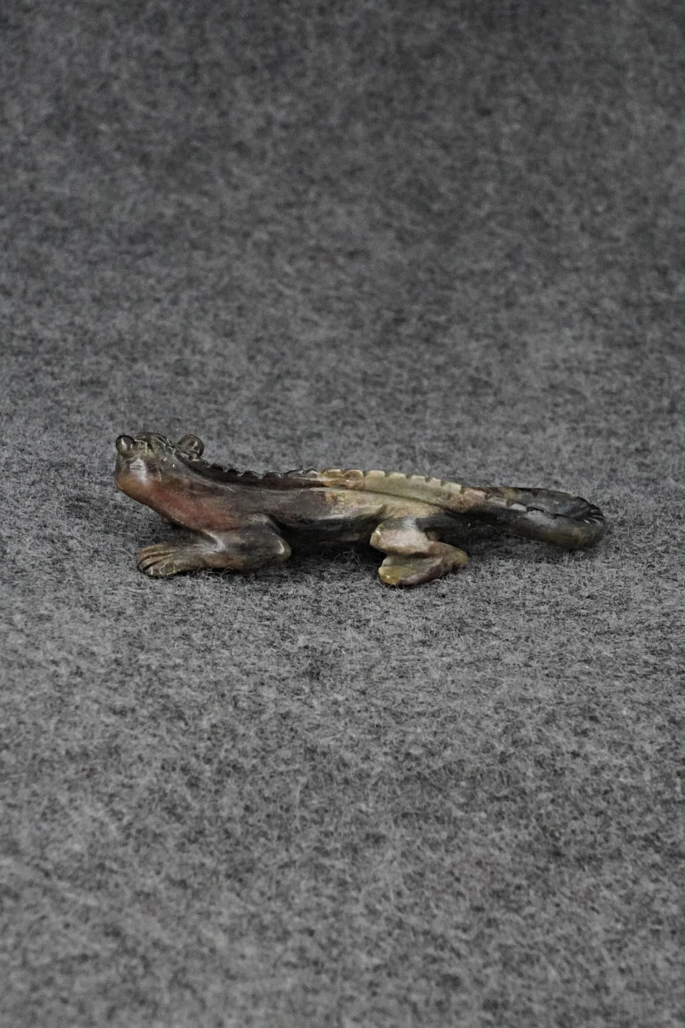 Lizard Zuni Fetish Carving - Lance Cheama