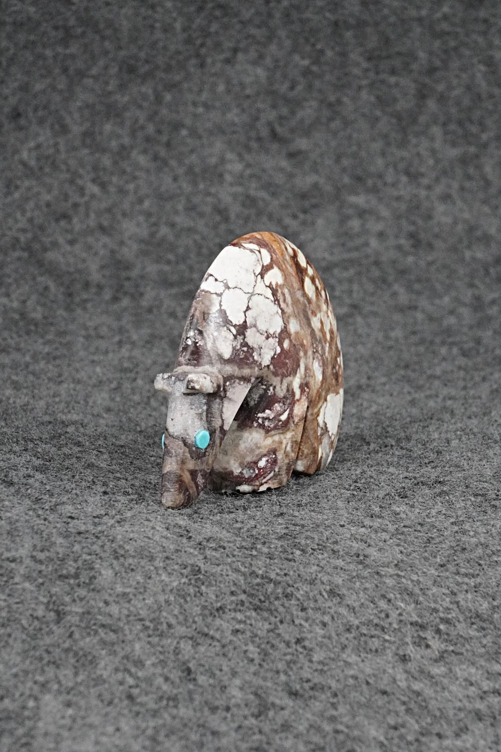 Bear Zuni Fetish Carving - Ronnie Lunasee