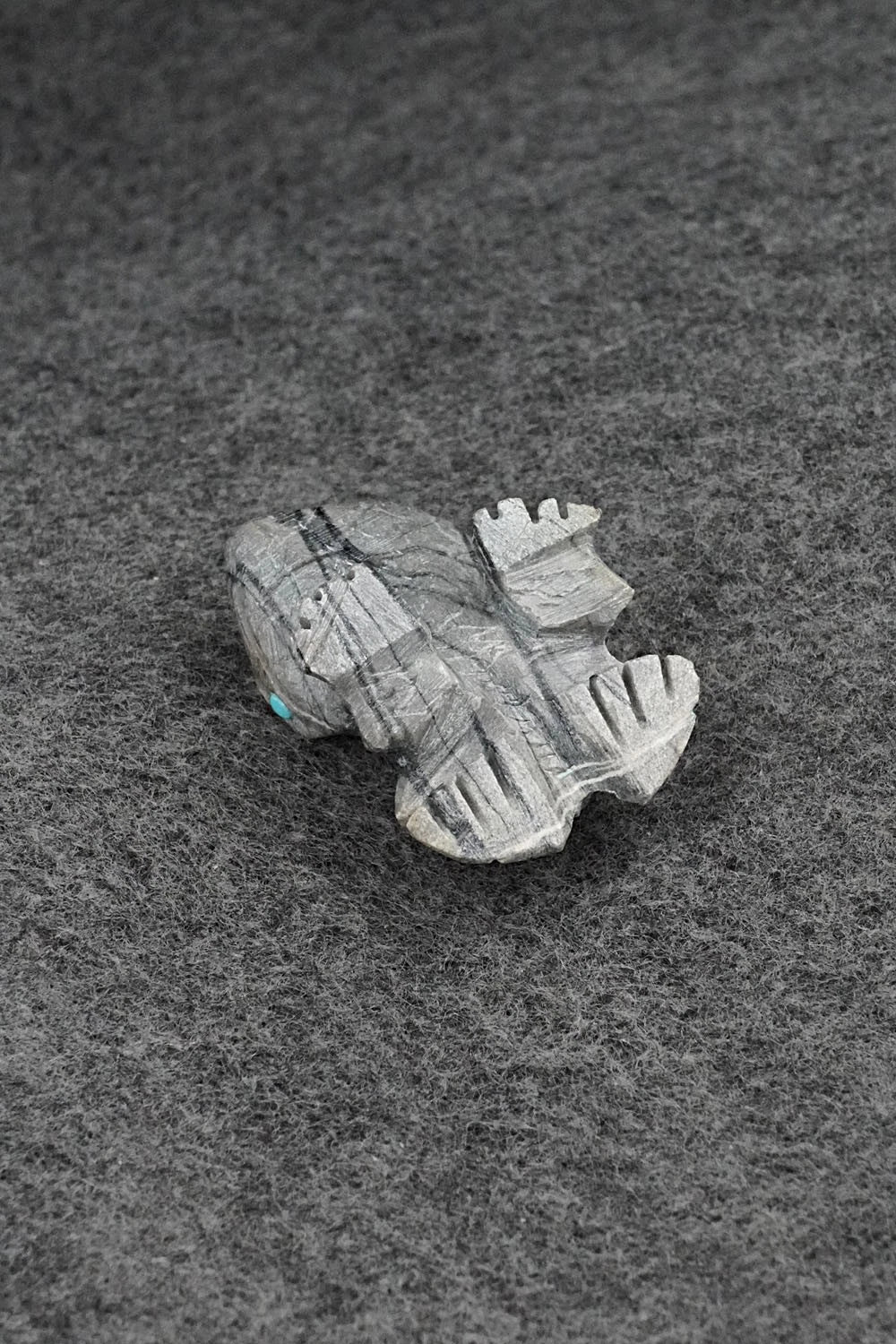 Frog Zuni Fetish Carving - Dina Owan