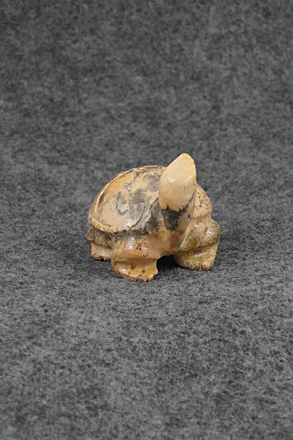 Turtle Zuni Fetish Carving - Freddie Leekya