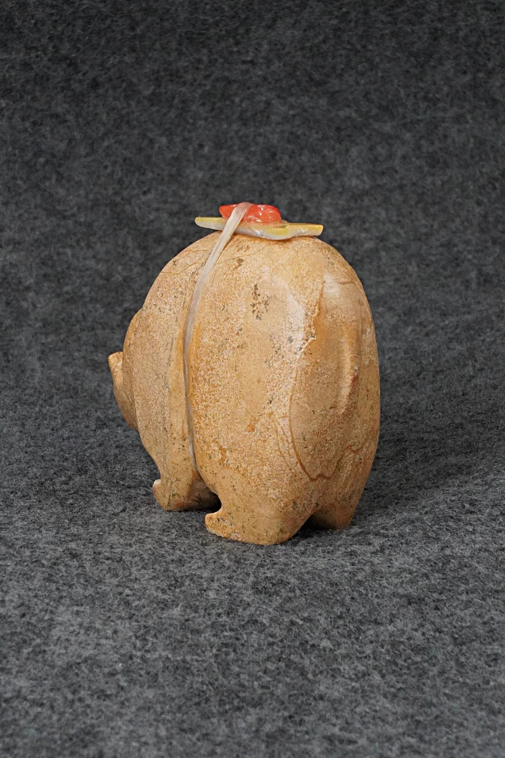 Bear Zuni Fetish Carving - Freddie Leekya