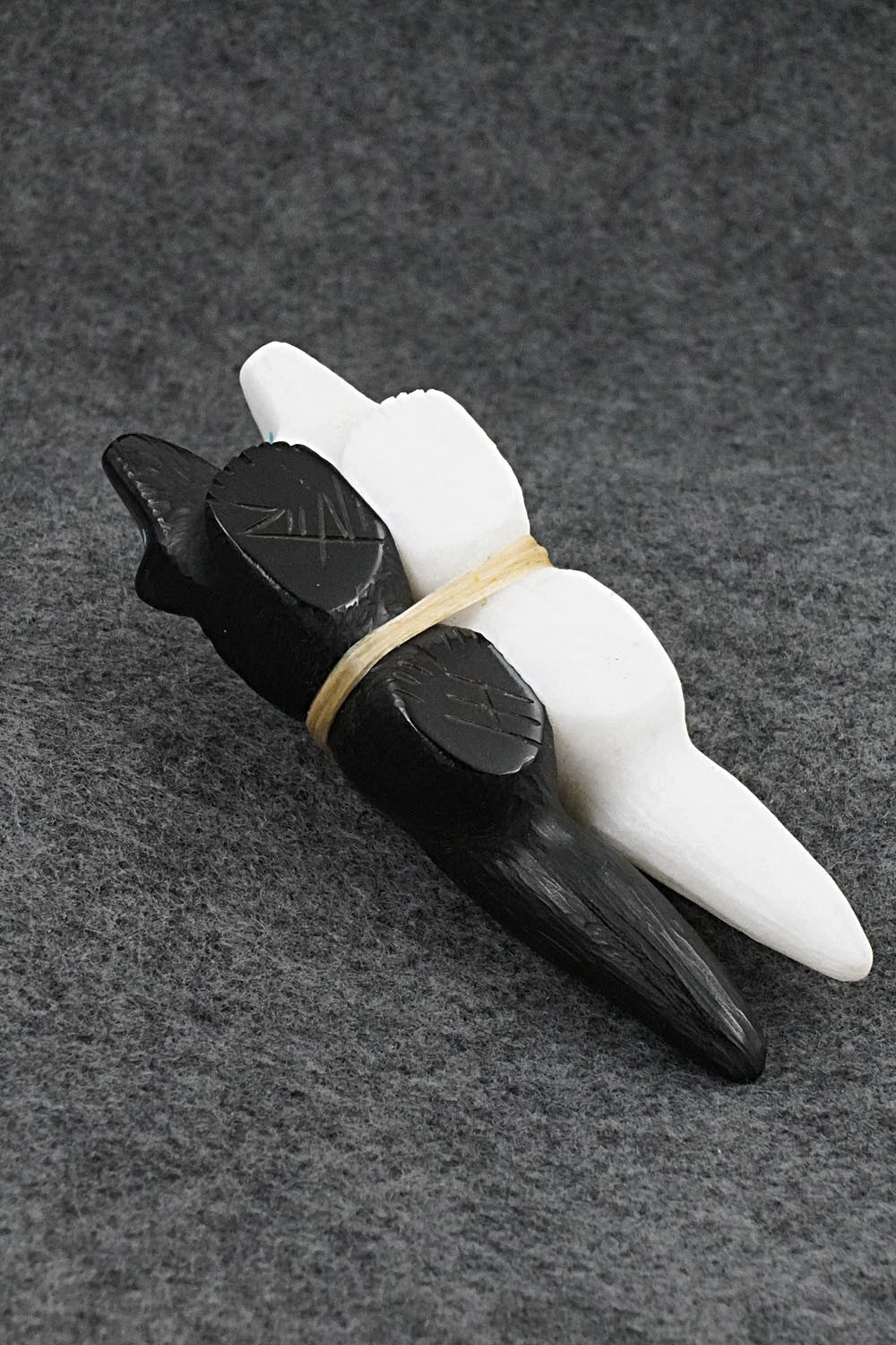 Wolf Zuni Fetish Carving - Herb Halate