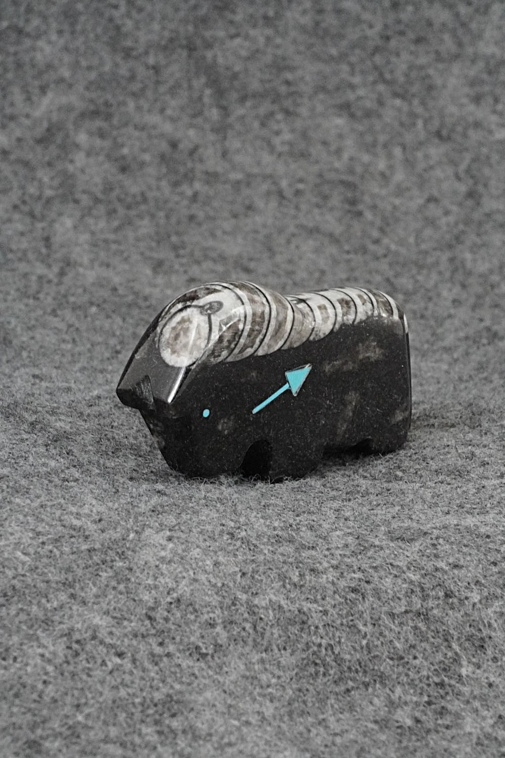 Horse Zuni Fetish Carving - Clayton Panteah