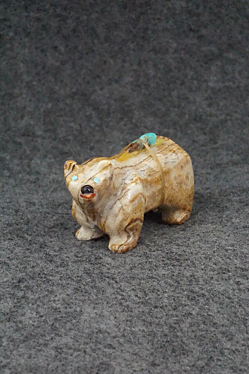 Bear Zuni Fetish Carving - Freddie Leekya