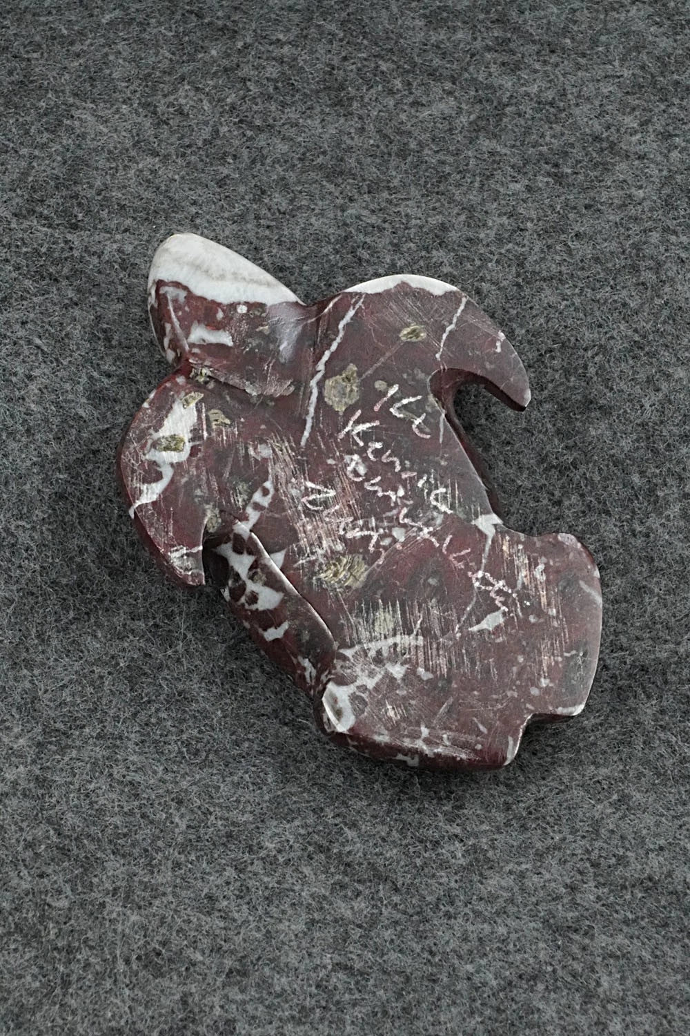 Turtle Zuni Fetish Carving - Kenric Laiwakete