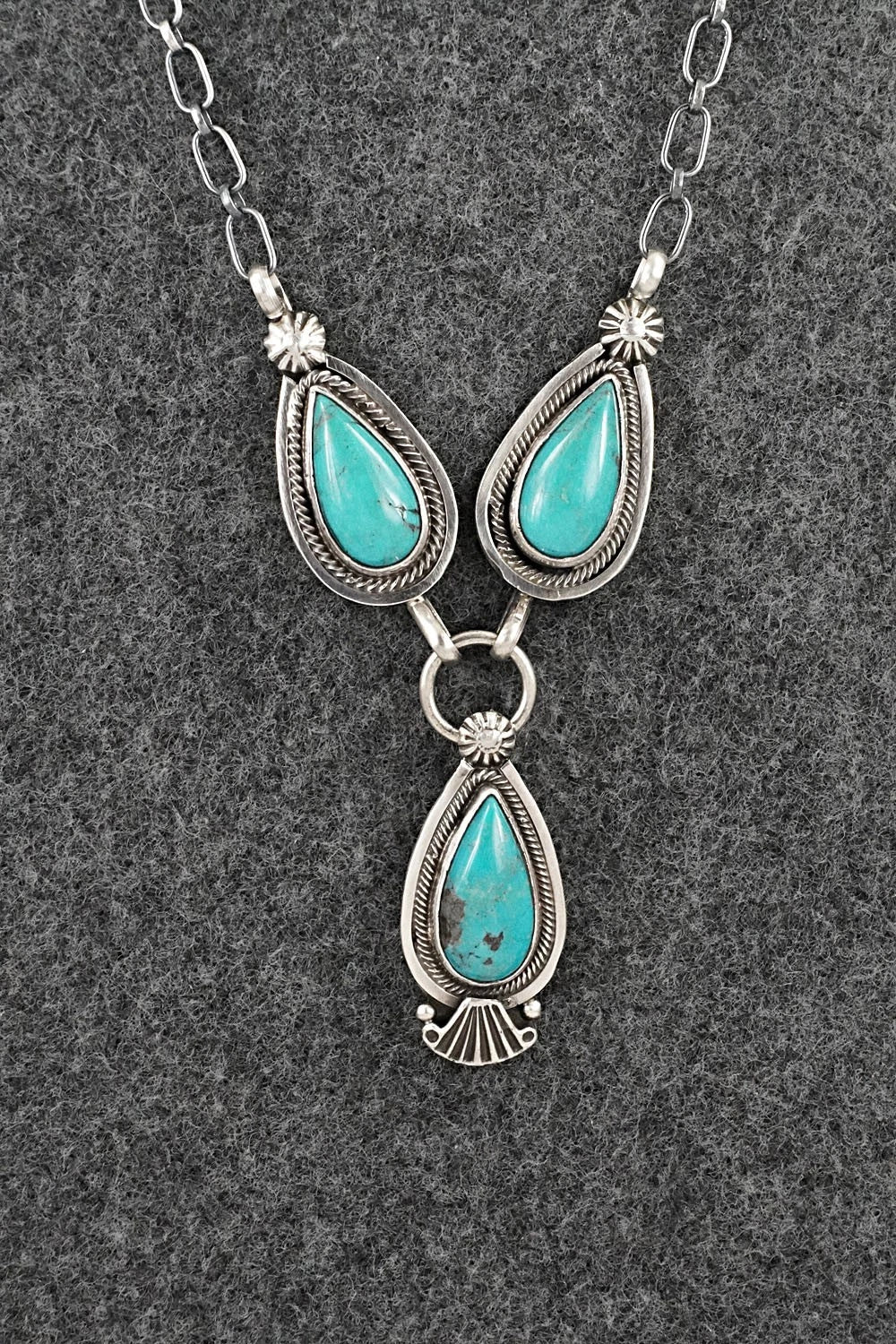 Turquoise & Sterling Silver Necklace - Verley Betone