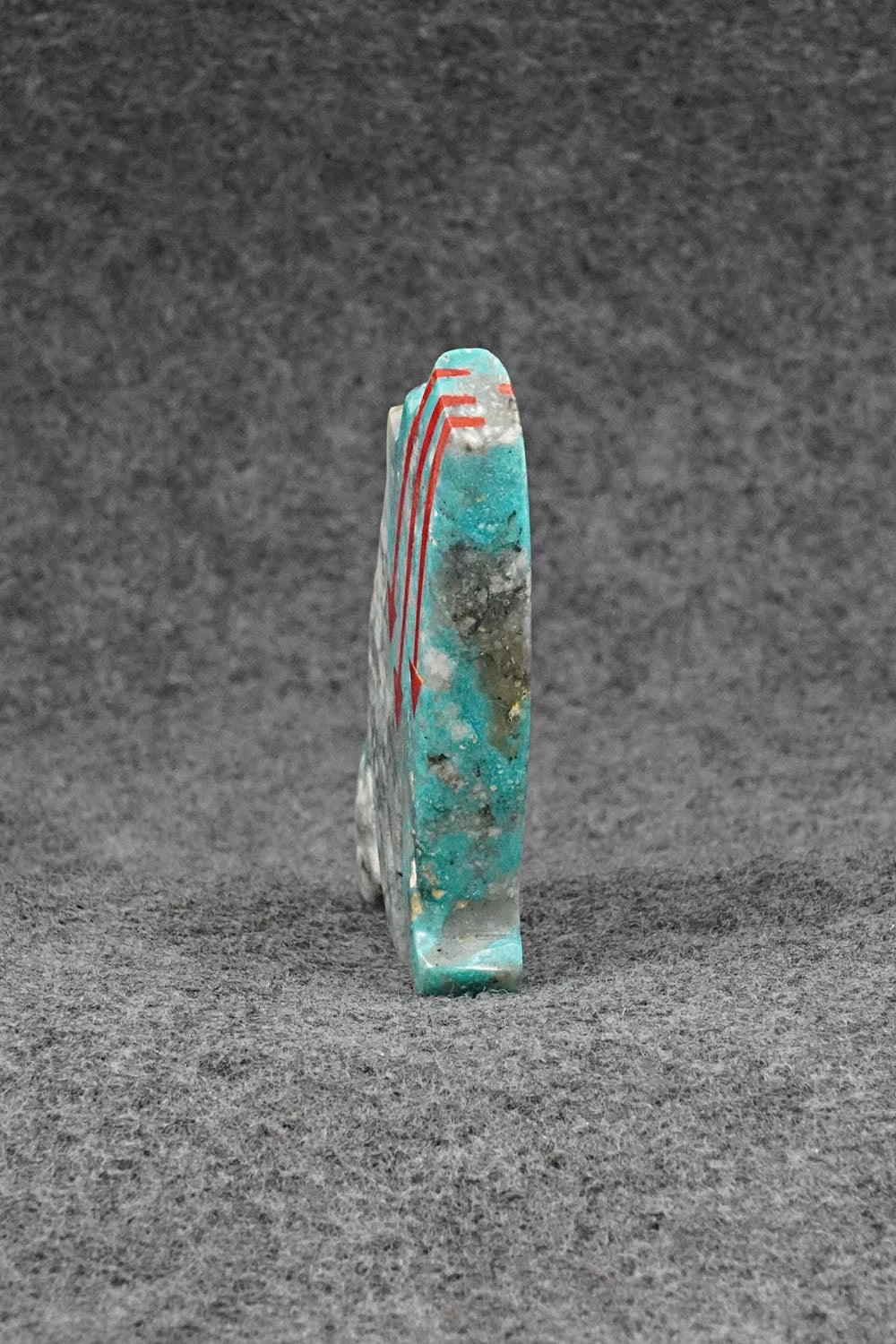 Wolf Zuni Fetish Carving - Bernard Laiwekete