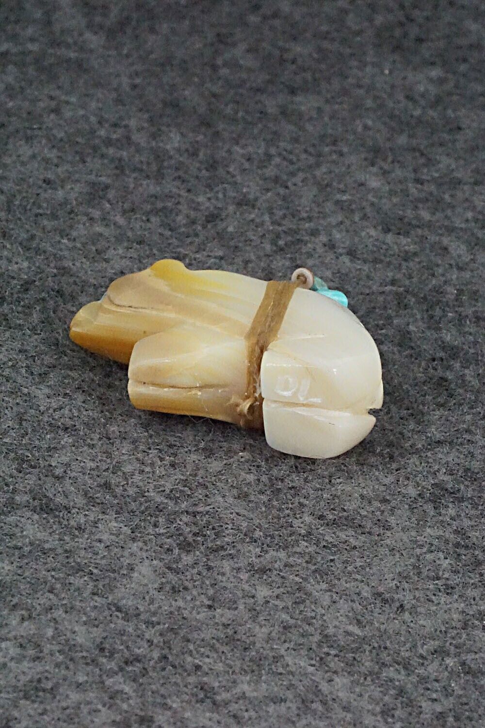 Bear Zuni Fetish Carving - Danny Lonjose