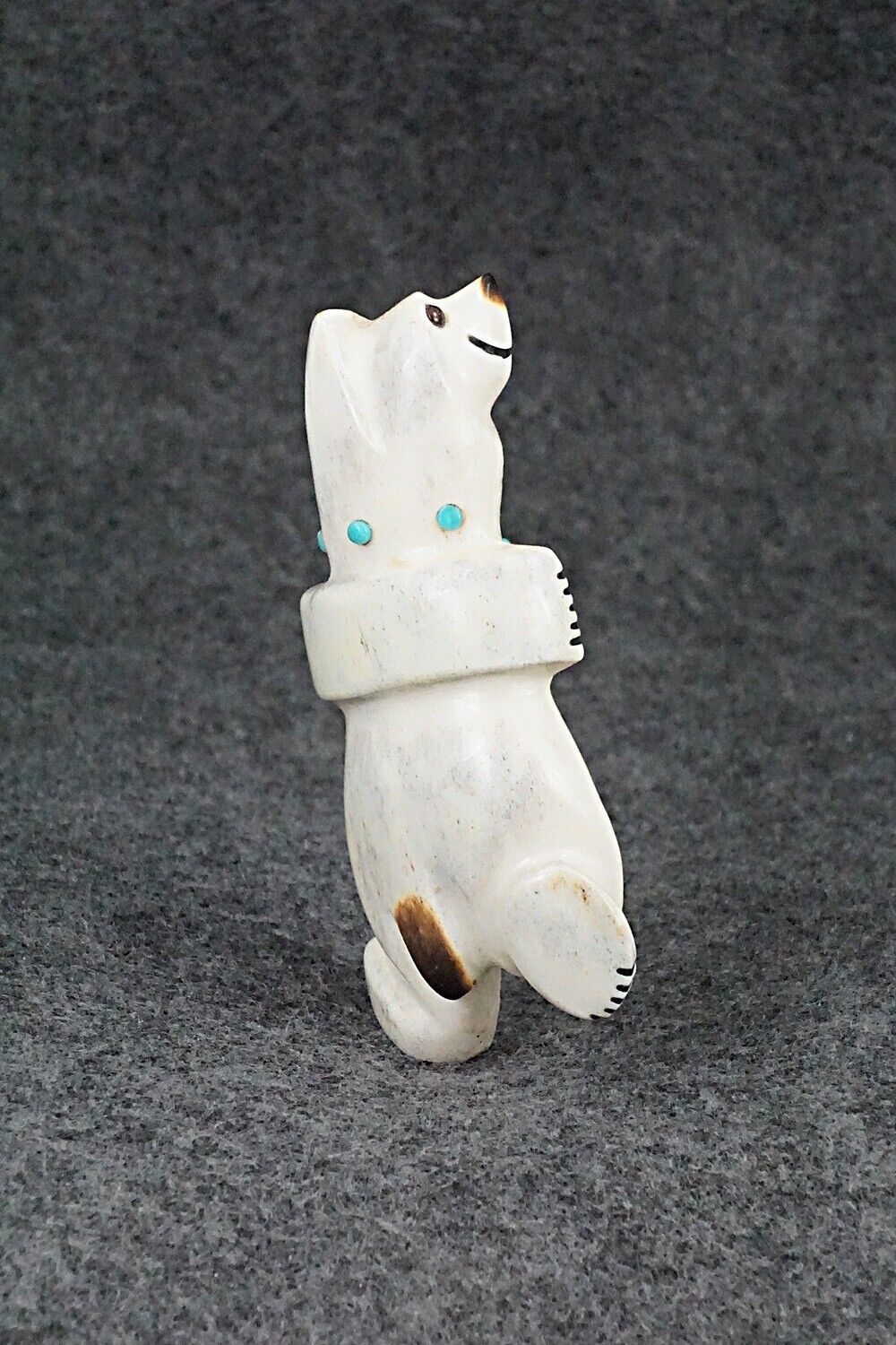 Bear Zuni Fetish Carving - Claudia Peina