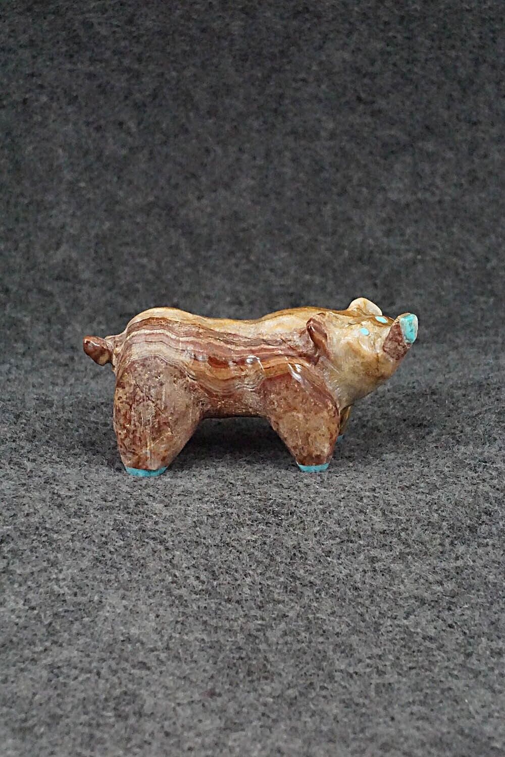 Pig Zuni Fetish Carving - Freddie Leekya