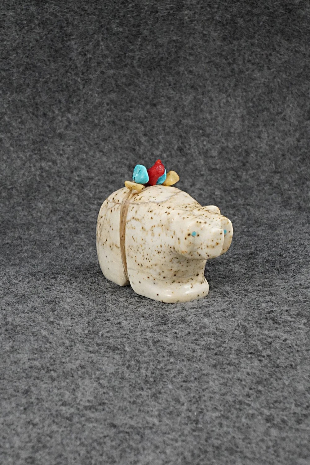 Bear Zuni Fetish Carving - Farlan & Paulette Quam