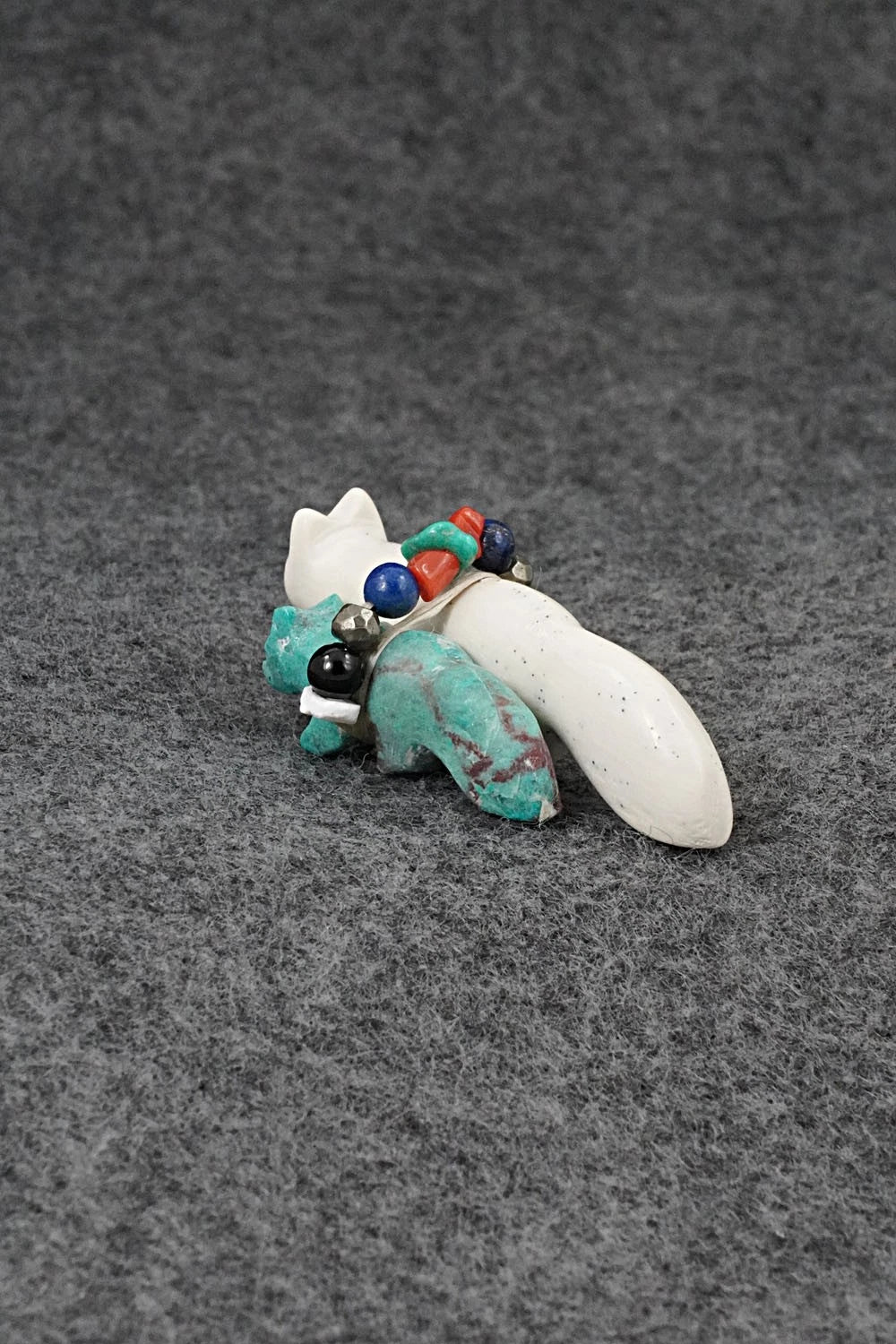 Wolf Zuni Fetish Carving - Cheryl Beyuka