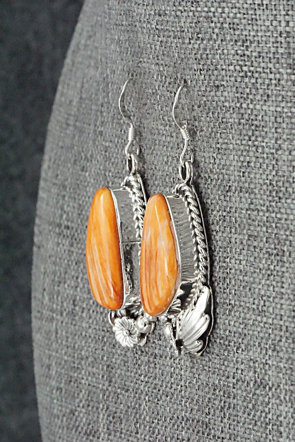 Spiny Oyster & Sterling Silver Earrings - Fannie Platero