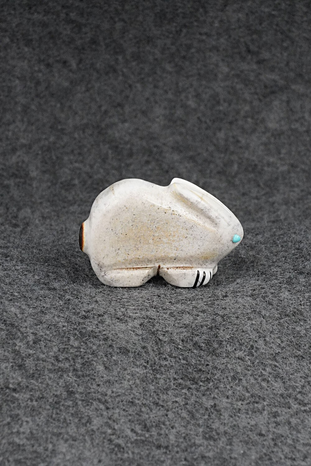 Rabbit Zuni Fetish Carving - Claudia Peina