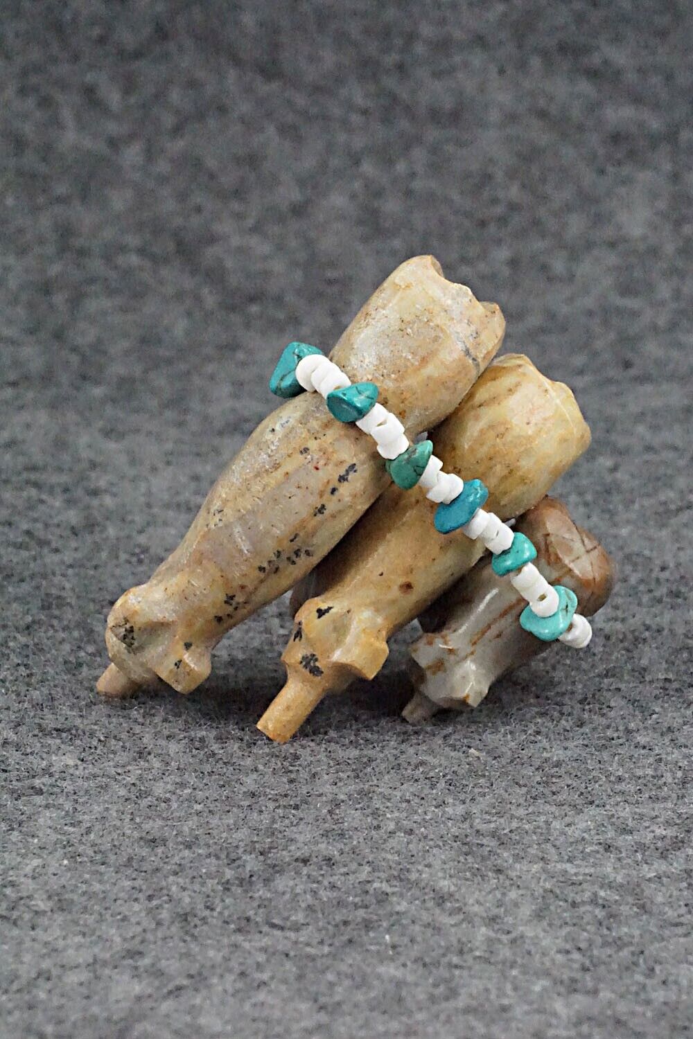 Bear Family Zuni Fetish Carving - Tim Lementino