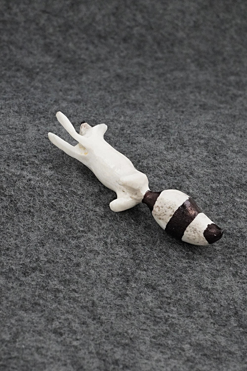 Raccoon Zuni Fetish Carving - Ruben Najera