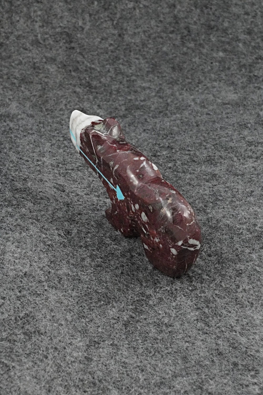 Bear Zuni Fetish Carving - Kenric Laiwakete