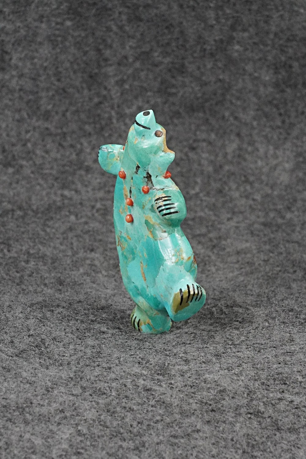 Bear Zuni Fetish Carving - Claudia Peina