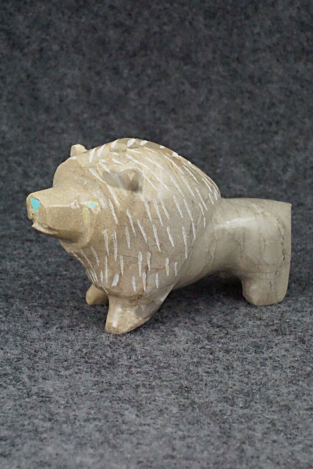 Lion Zuni Fetish Carving - Enrike Leekya