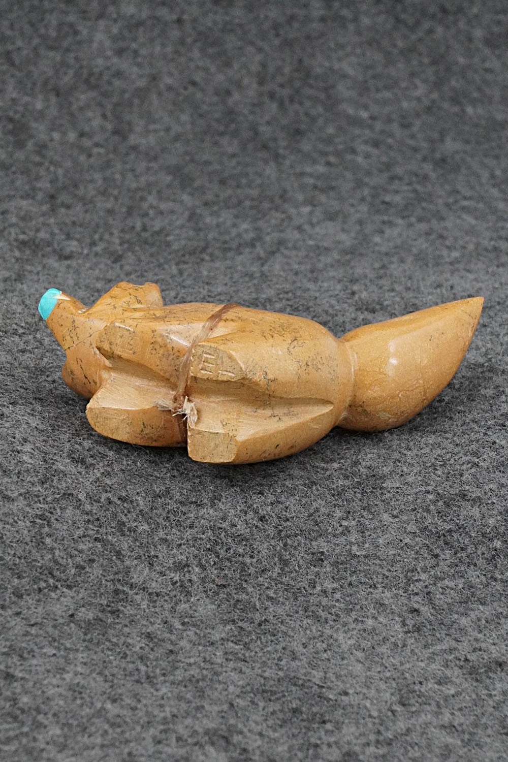 Fox Zuni Fetish Carving - Enrike Leekya
