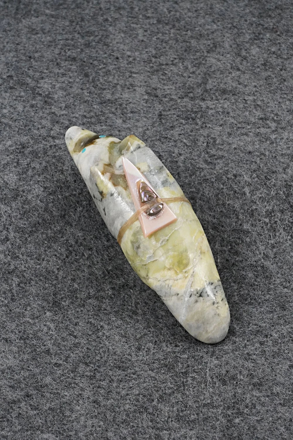 Badger Zuni Fetish Carving - Delvin Leekya