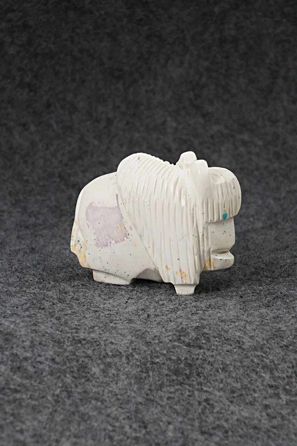 Buffalo Zuni Fetish Carving - Gilbert Lonjose