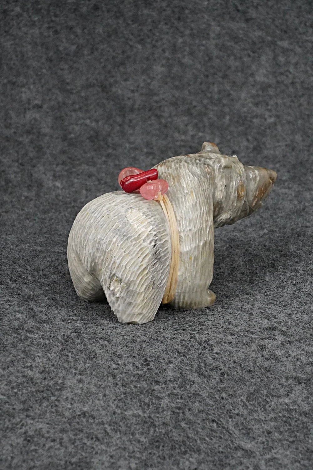 Bear Zuni Fetish Carving - Farlan & Paulette Quam