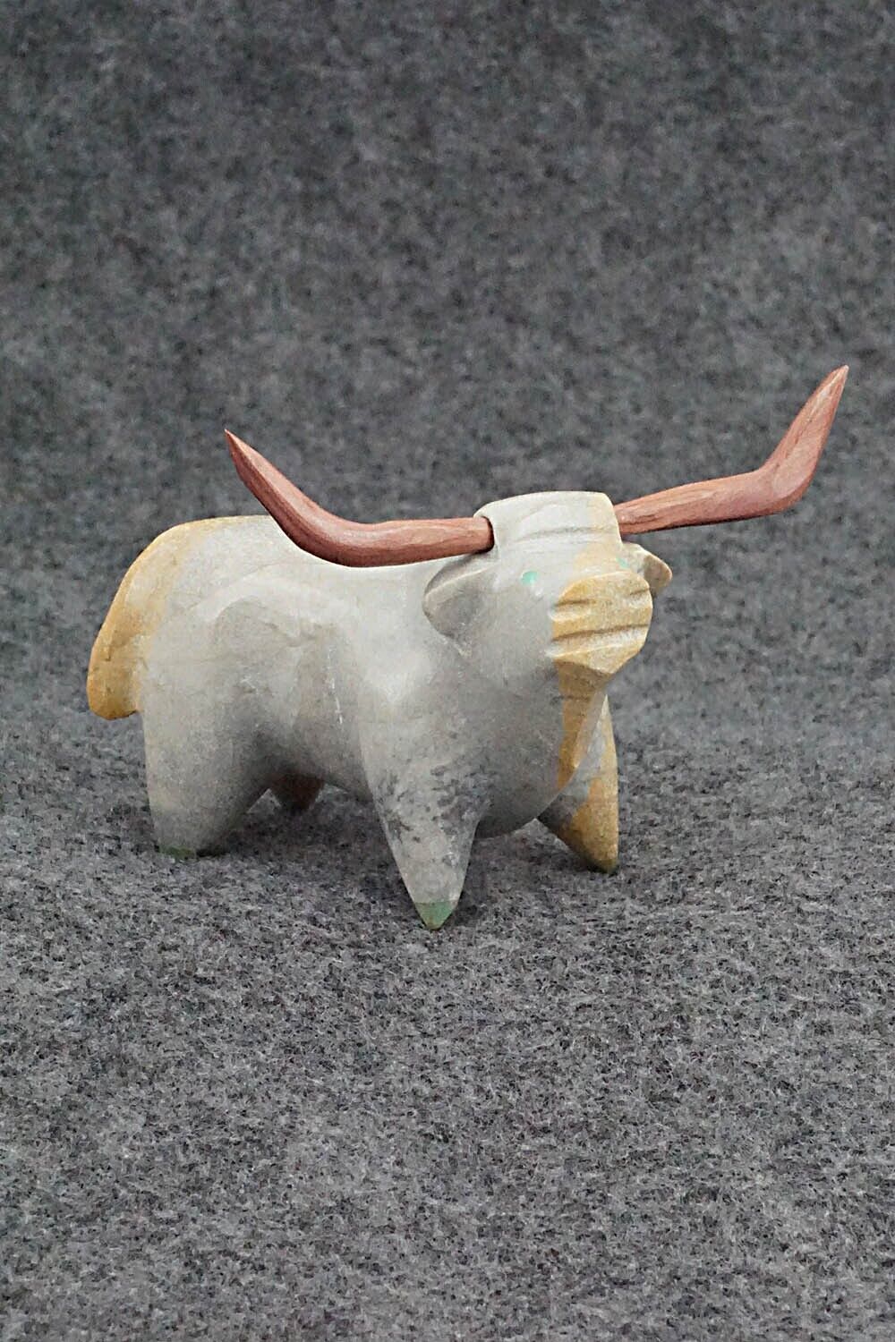 Longhorn Zuni Fetish Carving - Enrike Leekya