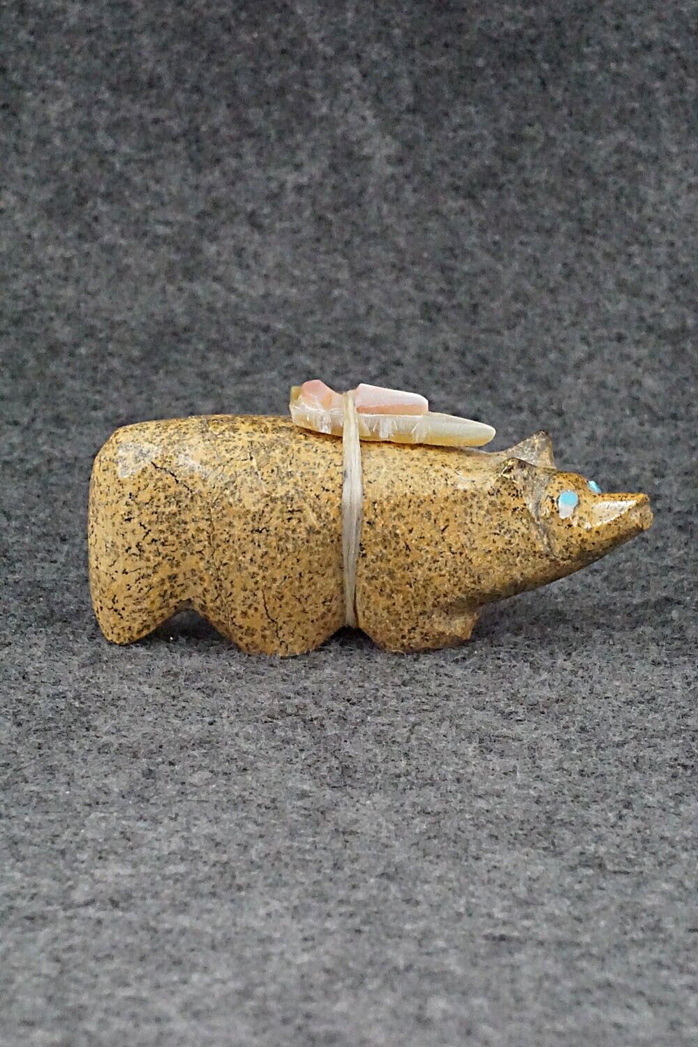 Wolf Zuni Fetish Carving - Delvin Leekya