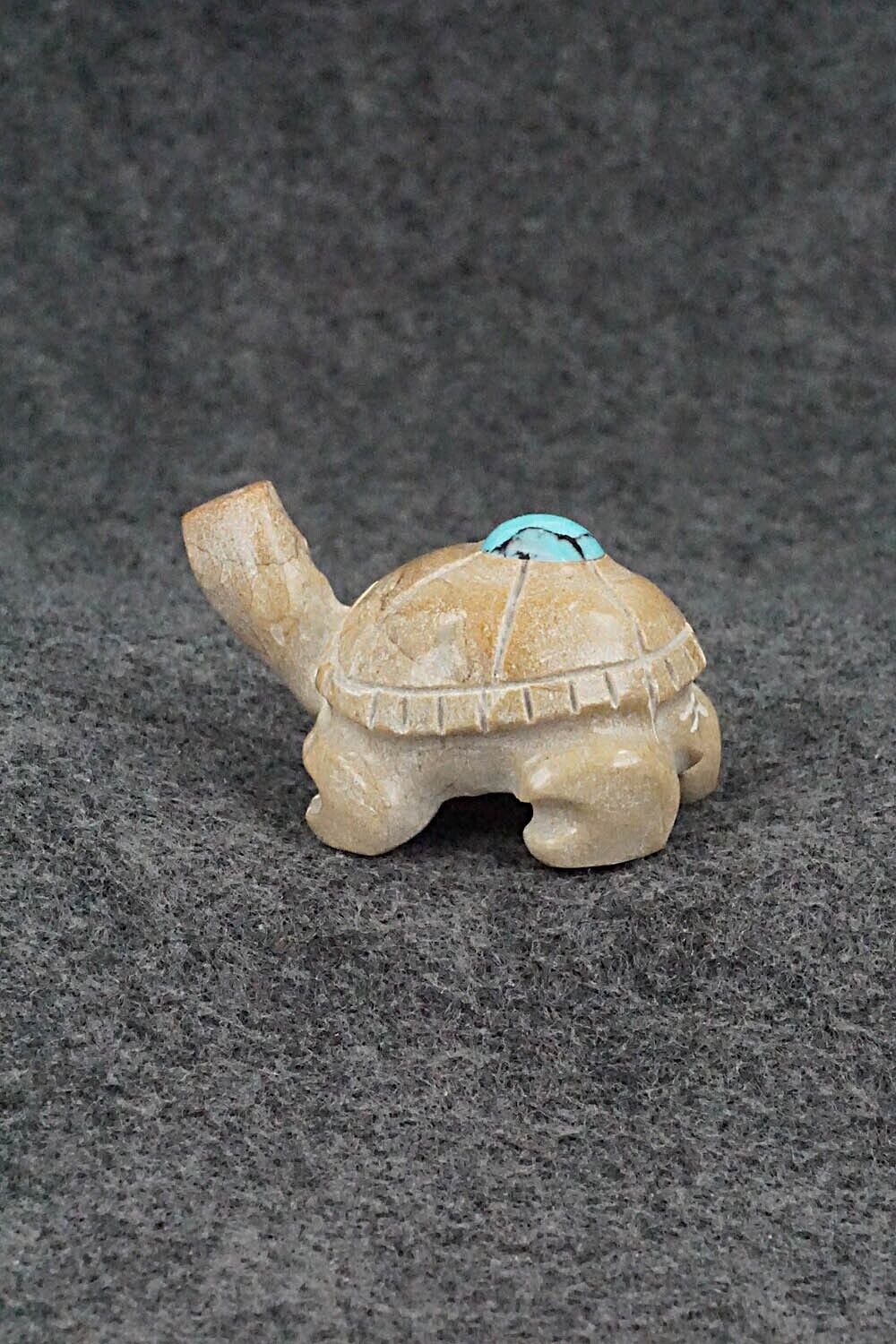 Turtle Zuni Fetish Carving - Freddie Leekya
