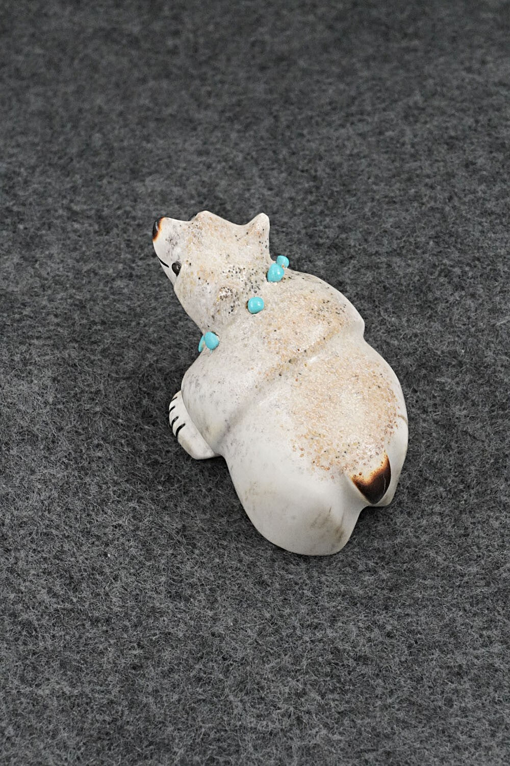 Bear Zuni Fetish Carving - Claudia Peina