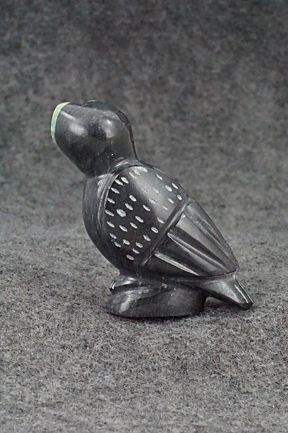 Owl Zuni Fetish Carving - Enrike Leekya