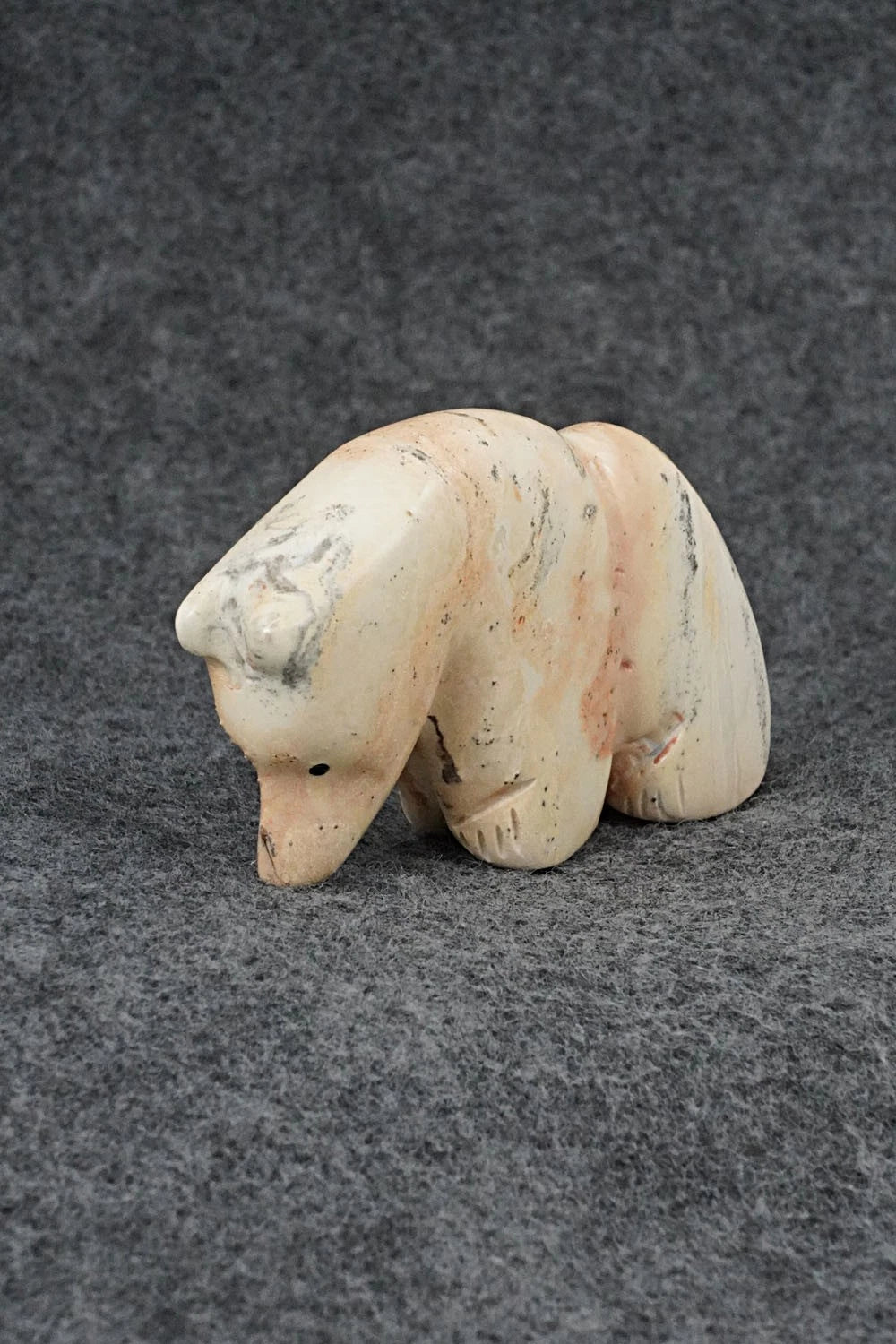 Bear Zuni Fetish Carving - Justin Red Elk