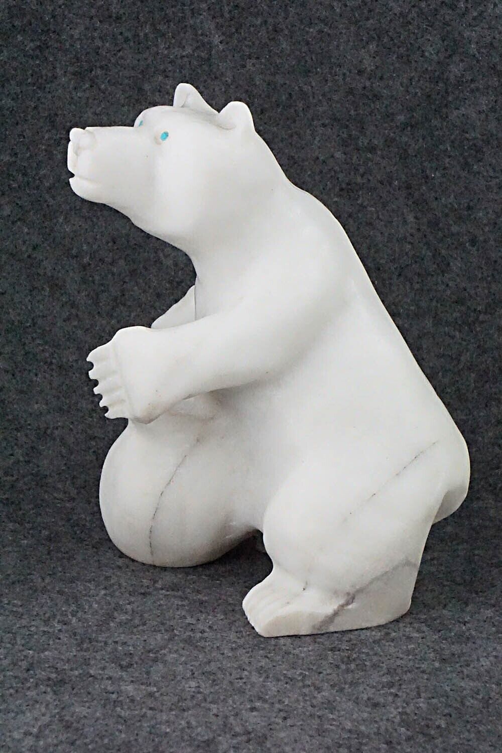 Bear Zuni Fetish Carving - Albert Eustace