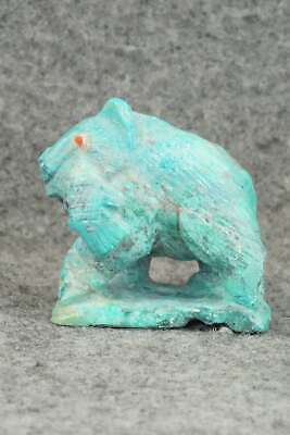 Bear Zuni Fetish Carving - Derrick Kaamasee