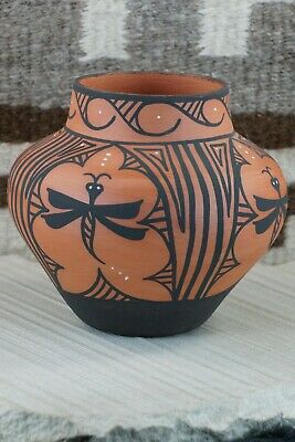 Zuni Pottery - Darla Westika