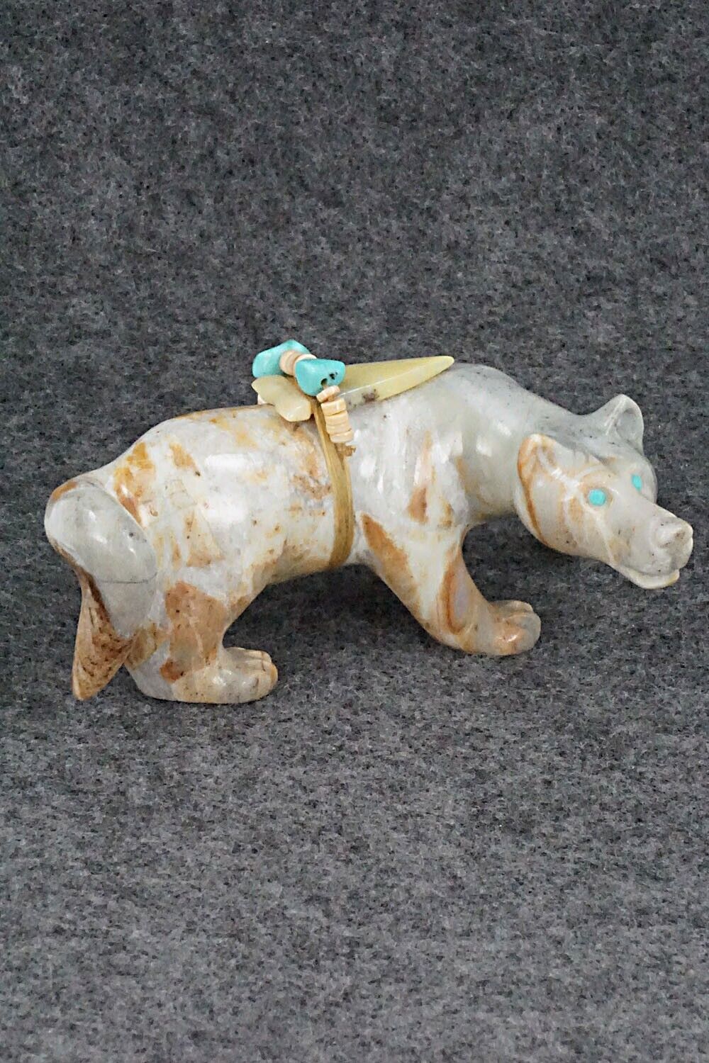 Wolf Zuni Fetish Carving - Albert Eustace