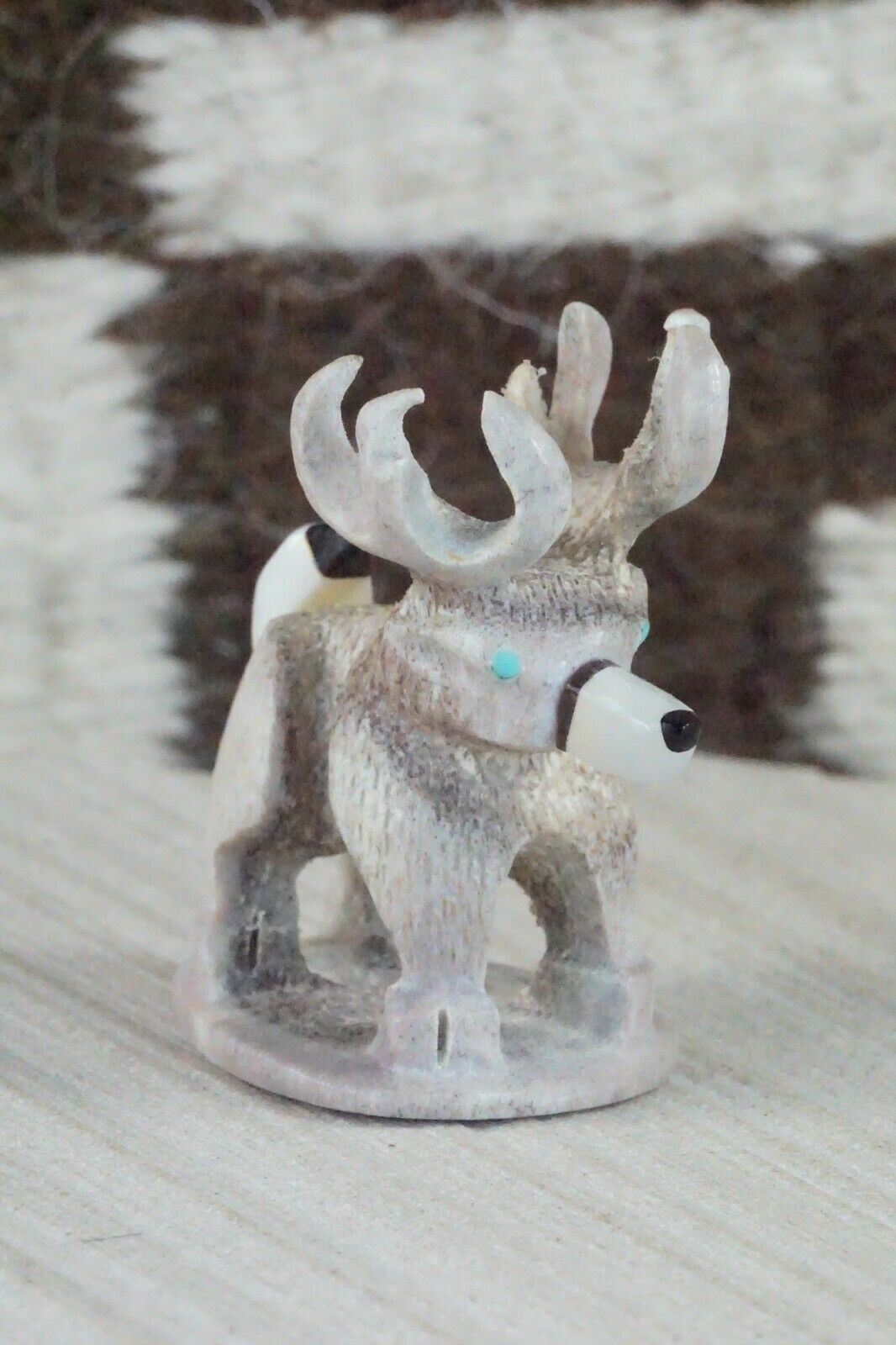 Deer Zuni Fetish Carving - Sullivan Shebola