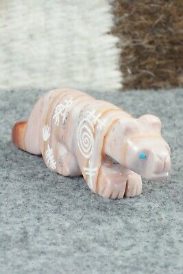 Mountain Lion Zuni Fetish Carving - Reynold Lunasee