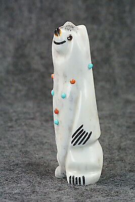 Bear Zuni Fetish Carving - Claudia Peina