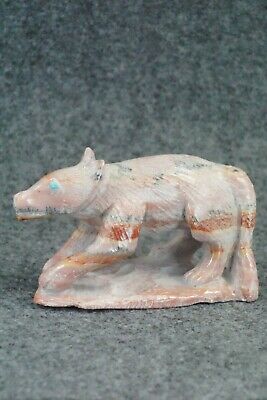 Wolf Zuni Fetish Carving - Derrick Kaamasee