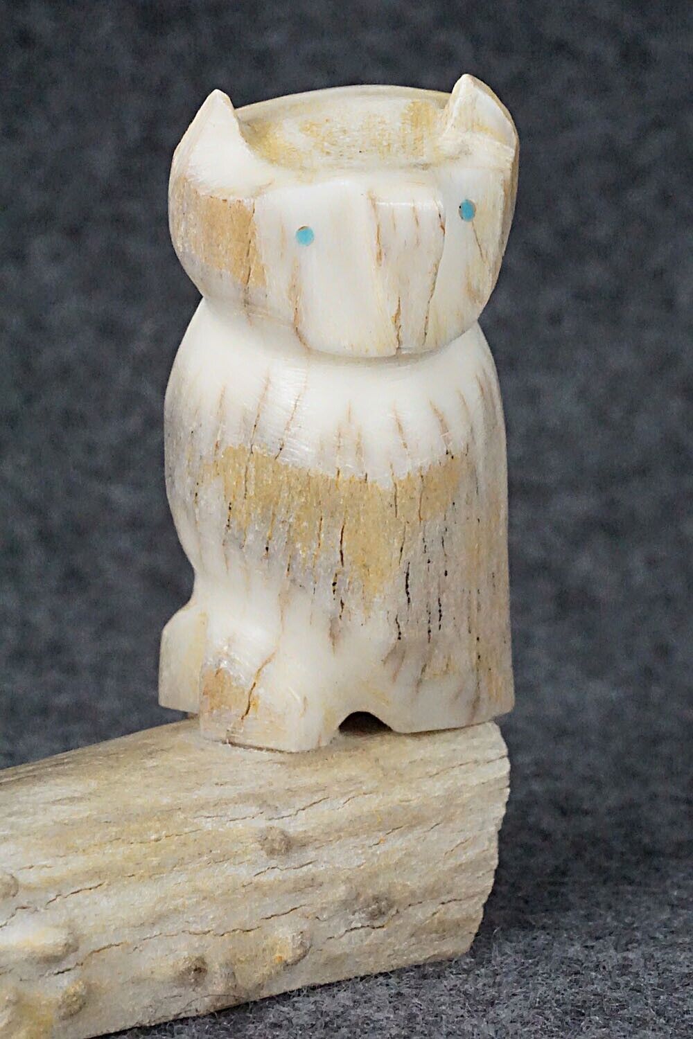 Owl Zuni Fetish Carving - Brandon Phillips