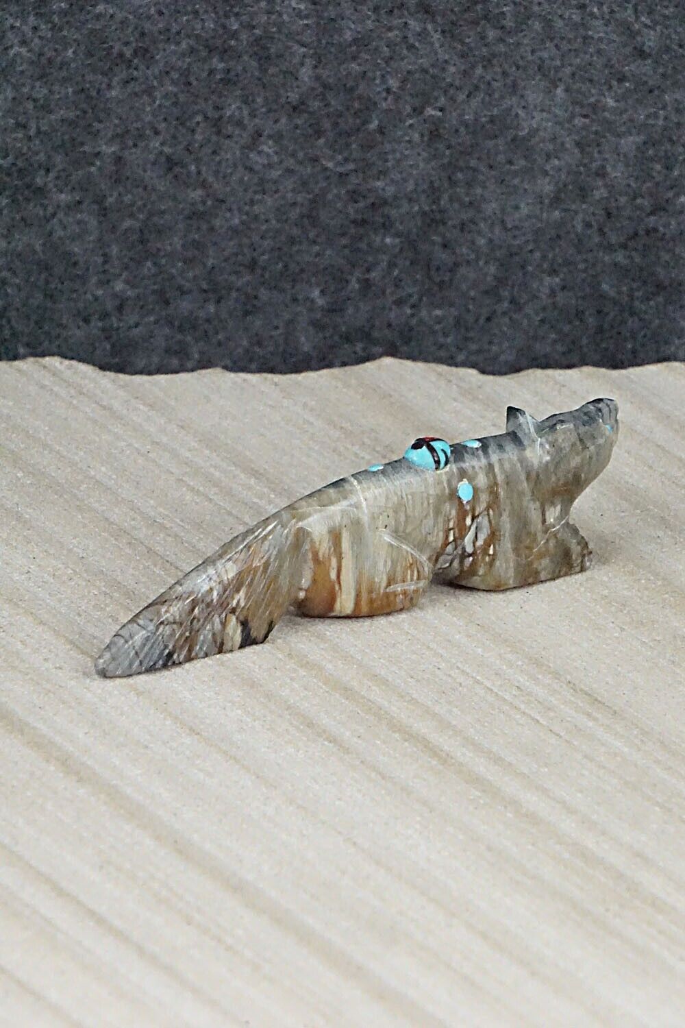 Wolf Zuni Fetish Carving - Danette Laate