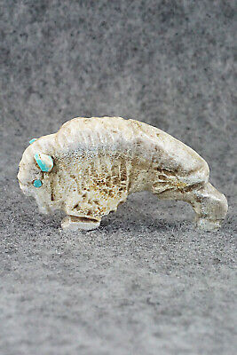Buffalo Zuni Fetish Carving - Kevin Quam