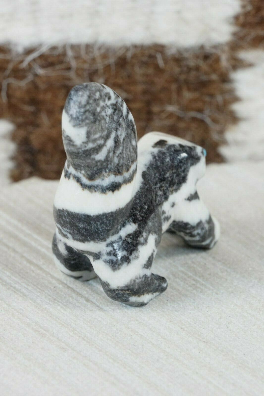Badger Zuni Fetish Carving - Derrick Kaamasee - High Lonesome Trading
