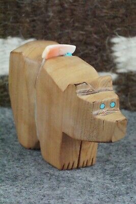 Bear Zuni Fetish Carving - Bernard Laiwakete
